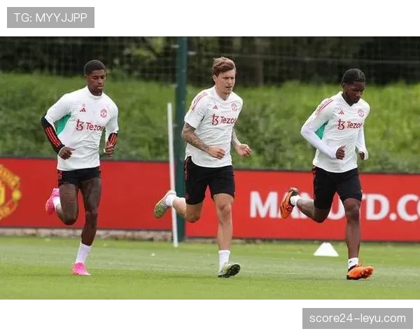 奥纳纳战术适配性显著提升，球队展现全新战术风貌