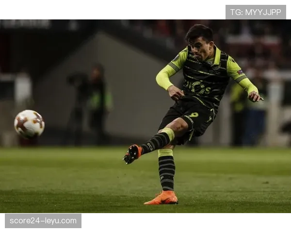 阿库尼亚技术革新引领足球战术新潮流，引发业界广泛关注