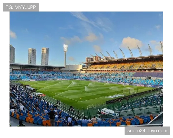 弗赖堡更衣室团结一心,新赛季积极氛围引球迷期待 弗赖堡更衣室团结一心,新赛季积极氛围引球迷期待