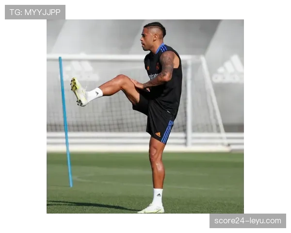 足球巨星近期训练状态回暖，备战新赛季表现值得关注